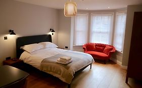 Stylish Studio Apartment, Ensuite, Kitchenette